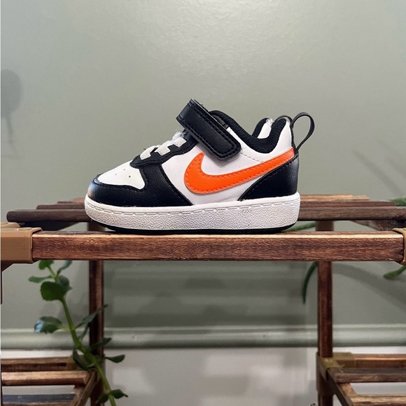 Nike Kids Shoes. Worn 1x. - Picture 3 of 4